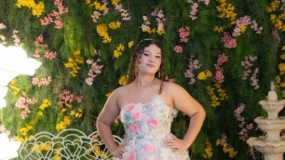 Manuela 15 anos - Buffet Luciana Portiolli - Ribeirão Preto - SP